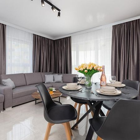 Sun Towers Lux Apartments By Renters Prestige シフィノウイシチェ エクステリア 写真